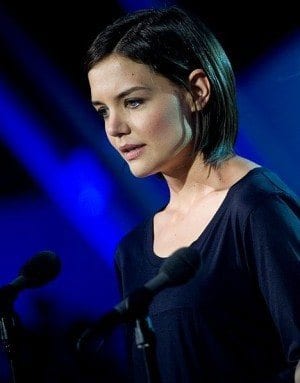 Katie Holmes thinks she's being watched - College News