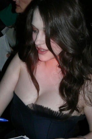 300px x 451px - Kat Dennings nude photos leaked - College News